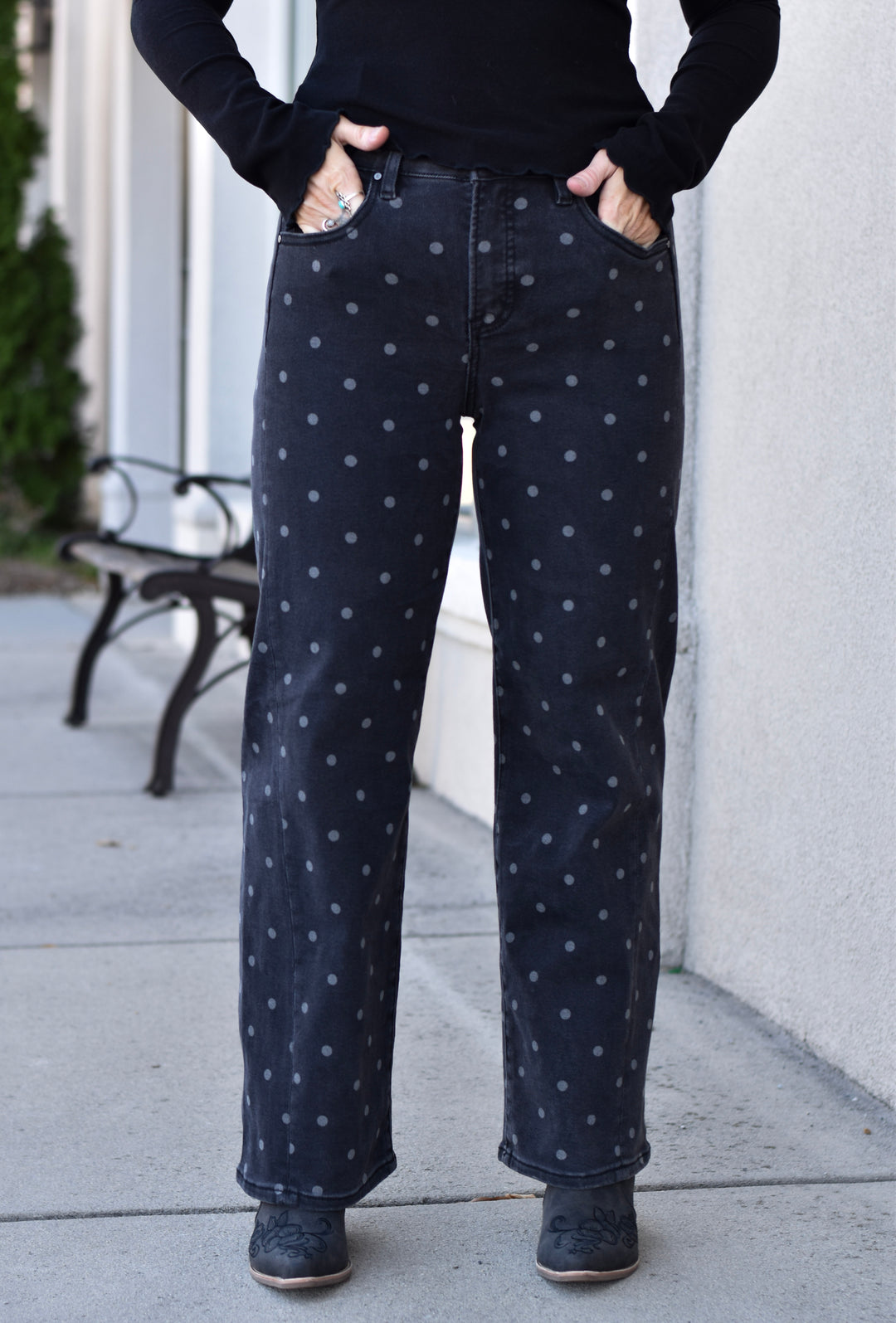 Risen Ankle Straight Polka Dot Print Jeans