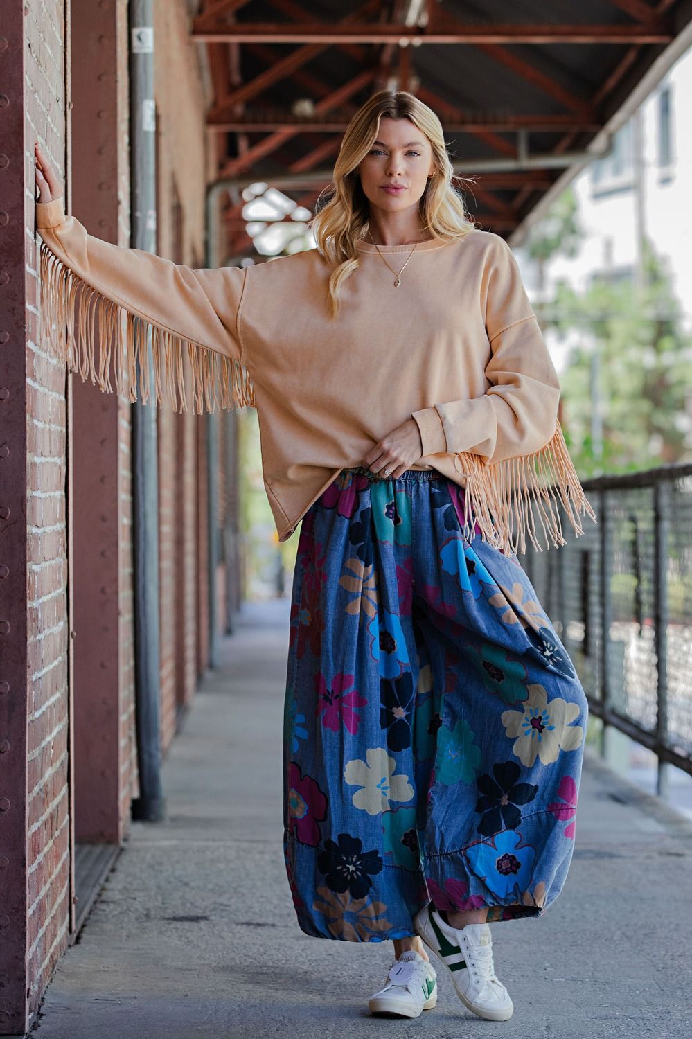 Easel's Flower Denim Pants