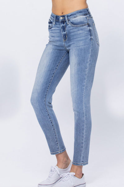Judy Blue High-Rise Relaxed Jean